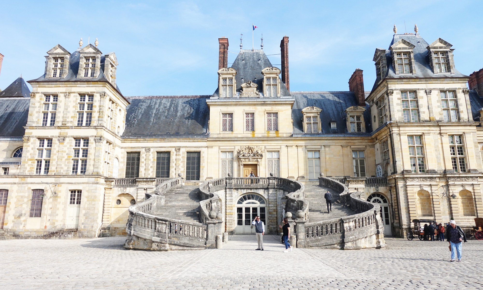 Châteaux Outside of Paris