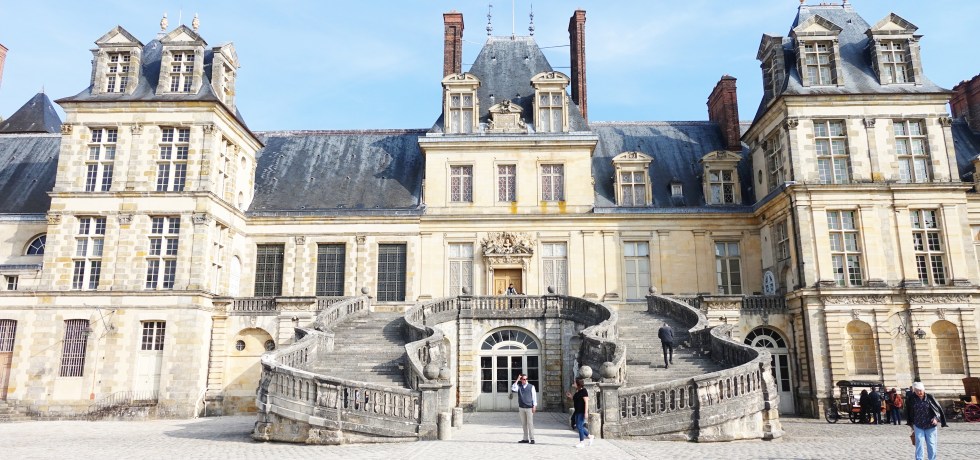 Châteaux Outside of Paris