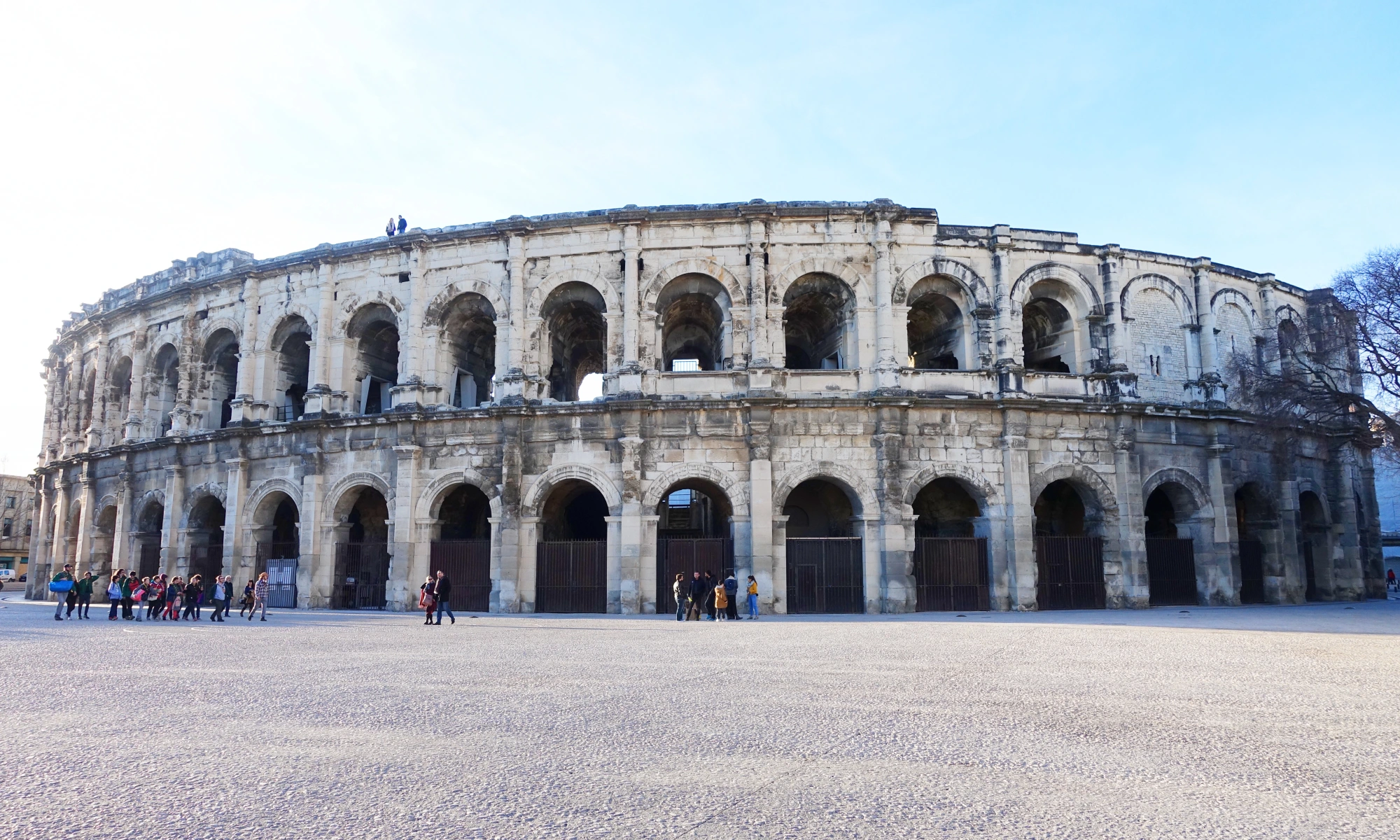 Guide to the Best Things to Do in Nîmes, France